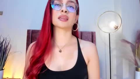 Andra Cyrus online show from 12.20.25