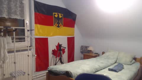 Snapshot of andre124231 chatting on 12.28.24 Andre online show from 12.28.24