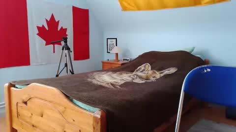 Snapshot of andre124231 chatting on 09.29.25 Andre online show from 09.29.25