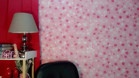 andrea06121998 online show from 10.04.25