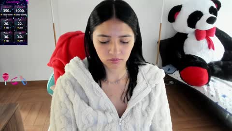 Snapshot of andrea_bonnie chatting on 01.27.25 andrea_bonnie online show from 01.27.25