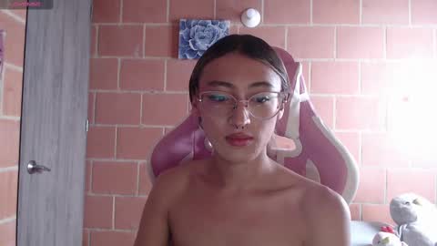 Andrea  online show from 09.28.25