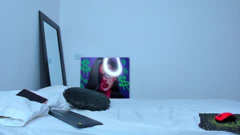 Snapshot of andrea_cherryy_ chatting on 10.25.25 Andrea Cherry online show from 10.25.25