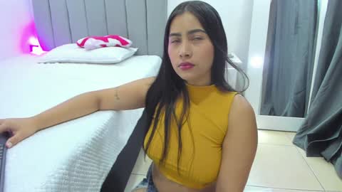  Andrea  online show from 01.23.25