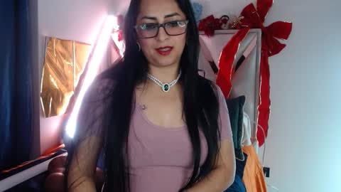 Snapshot of andrea_sexx_ chatting on 12.14.24 Andrea online show from 12.14.24