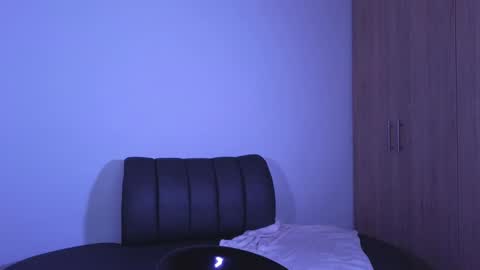 Snapshot of andrea_torres_ chatting on 01.22.25    online show from 01.22.25