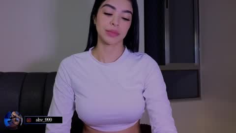Snapshot of andrea_torres_ chatting on 05.20.26 online show from 05.20.26