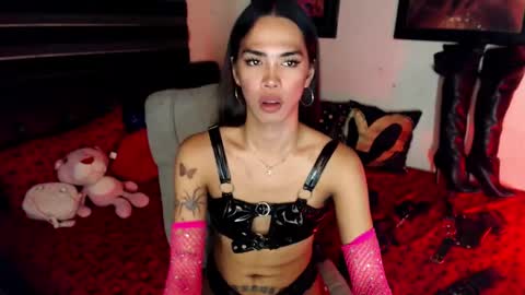 Snapshot of andreaforbedtime chatting on 01.02.25 Andrea And Chloe Asians Girls online show from 01.02.25