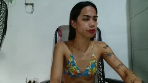 Snapshot of andreaforbedtime chatting on 01.06.25 Andrea And Chloe Asians Girls online show from 01.06.25