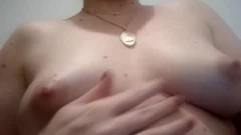 Snapshot of andreamartinssean2018 chatting on 03.26.26 andreamartinssean2018 online show from 03.26.26