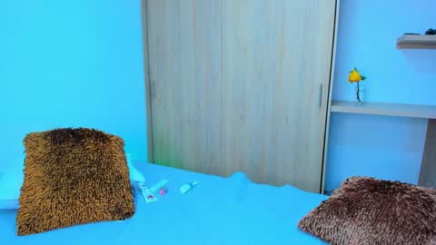 Snapshot of andreamodel chatting on 02.19.25 andrea online show from 02.19.25