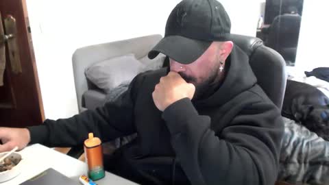 Snapshot of andrecampos87 chatting on 12.16.25 Instagram online show from 12.16.25