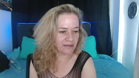 andreea_xx online show from 02.13.26