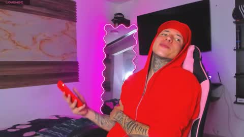 Snapshot of andrees_s chatting on 09.19.25 andrees_s online show from 09.19.25