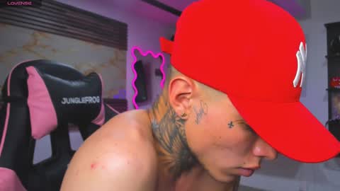 Snapshot of andrees_s chatting on 09.23.25 andrees_s online show from 09.23.25