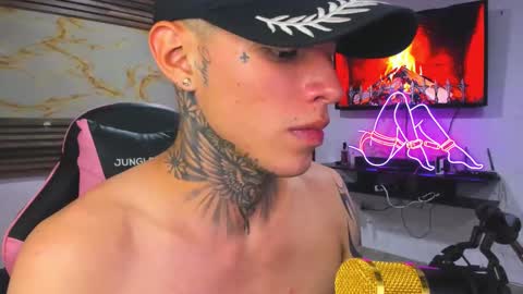 Snapshot of andrees_s chatting on 09.28.25 andrees_s online show from 09.28.25