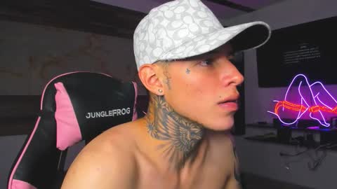 Snapshot of andrees_s chatting on 10.04.25 andrees_s online show from 10.04.25