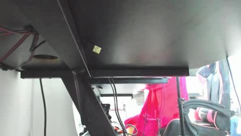 Snapshot of andrees_s chatting on 11.10.25 andrees_s online show from 11.10.25