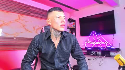 Snapshot of andrees_s chatting on 11.12.25 andrees_s online show from 11.12.25