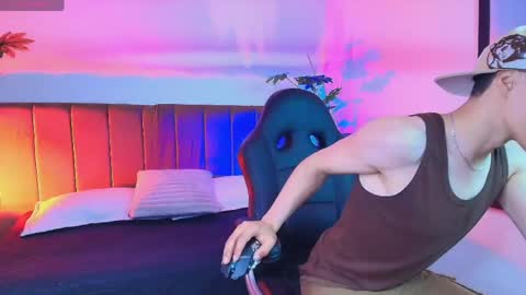 andreew_style_ online show from 04.20.26