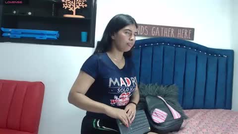 Andreina  online show from 12.04.24