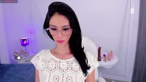 Snapshot of andremariin chatting on 12.19.24 andremariin online show from 12.19.24