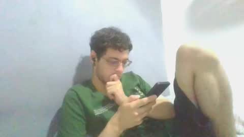 Snapshot of andres129494 chatting on 11.11.25 andres129494 online show from 11.11.25