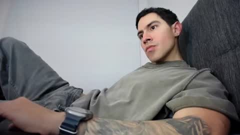 Snapshot of andresjuan92 chatting on 06.21.26 onlyfanscallmegotter online show from 06.21.26