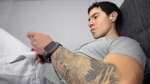 Snapshot of andresjuan92 chatting on 07.12.26 onlyfanscallmegotter online show from 07.12.26
