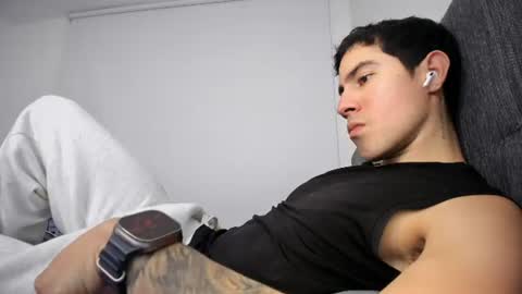 Snapshot of andresjuan92 chatting on 07.19.26 onlyfanscallmegotter online show from 07.19.26