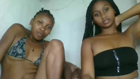 Snapshot of andressa03 chatting on 11.10.25 andressa03 online show from 11.10.25