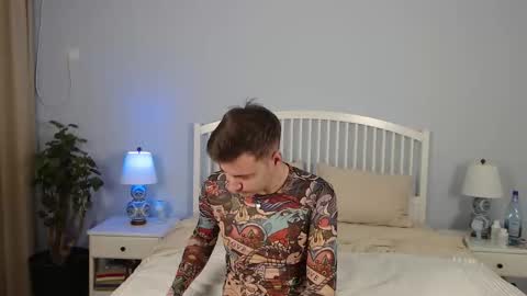 Snapshot of andrew2305 chatting on 10.18.25 Justin Andrew online show from 10.18.25