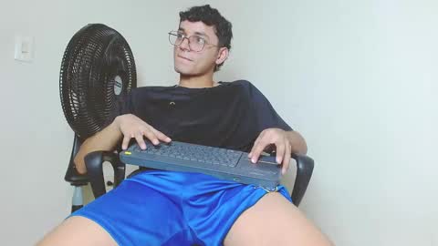Snapshot of andrew_dann chatting on 11.20.25 andres online show from 11.20.25