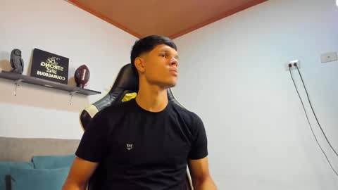 andrew_thopsom online show from 01.08.26