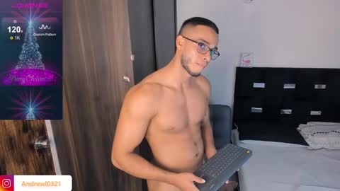 Snapshot of andrewl0321 chatting on 12.28.24 Follow me in Fansly online show from 12.28.24