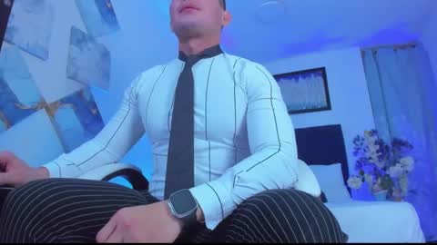 Snapshot of andrewstelee chatting on 03.05.25 andrewstelee online show from 03.05.25