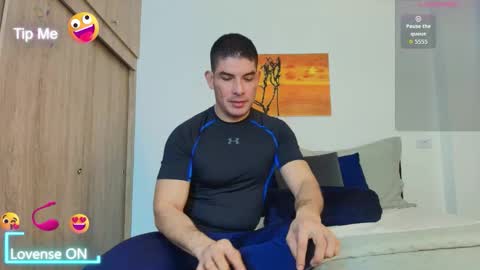 Snapshot of andrewstelee chatting on 09.11.25 andrewstelee online show from 09.11.25