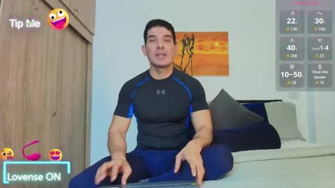 Snapshot of andrewstelee chatting on 10.03.25 andrewstelee online show from 10.03.25