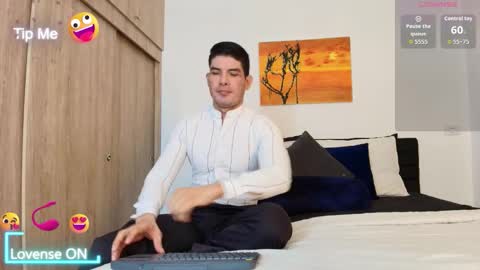 Snapshot of andrewstelee chatting on 10.30.25 andrewstelee online show from 10.30.25