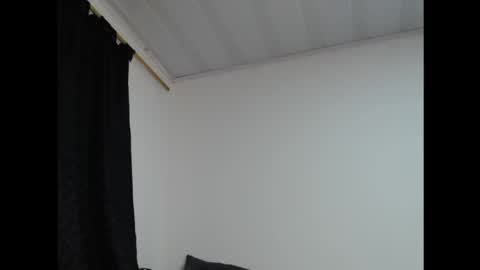 andriuhot066 online show from 01.04.25