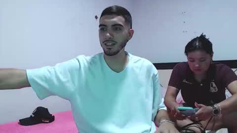 andriuhot066 online show from 12.16.25