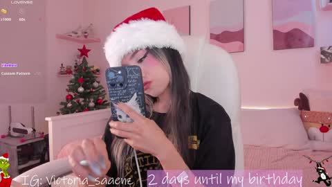 Victoria Senz  online show from 12.11.24