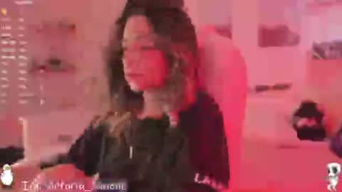 Victoria Senz  online show from 03.12.25