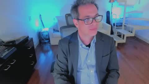 Snapshot of andy0pandi chatting on 06.25.26 Andrew online show from 06.25.26
