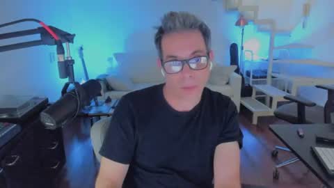 Snapshot of andy0pandi chatting on 07.25.26 Andrew online show from 07.25.26