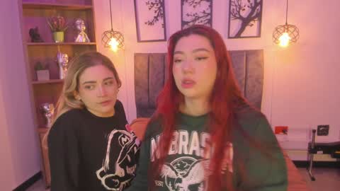 Snapshot of andy_and_emma chatting on 12.09.24 andy_and_emma online show from 12.09.24