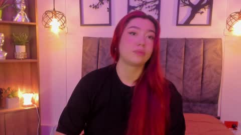 Snapshot of andy_and_emma chatting on 12.11.24 andy_and_emma online show from 12.11.24