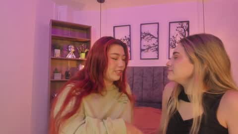 Snapshot of andy_and_emma chatting on 12.19.24 andy_and_emma online show from 12.19.24