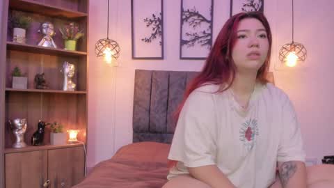 Snapshot of andy_and_emma chatting on 12.22.24 andy_and_emma online show from 12.22.24