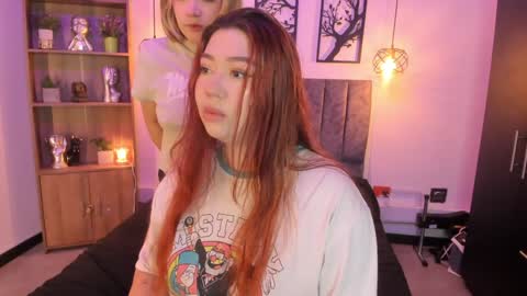 Snapshot of andy_and_emma chatting on 01.06.25 andy_and_emma online show from 01.06.25